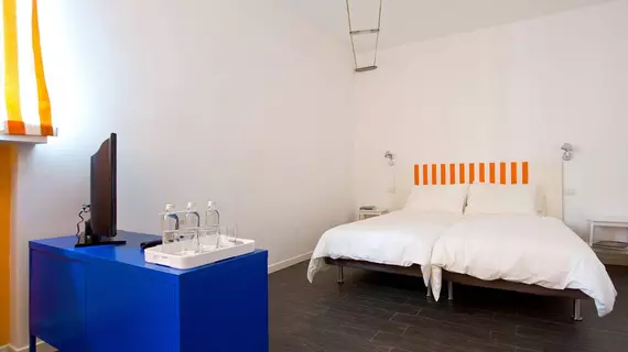 BnB Hello Milano | Lombardy - Milano (ve civarı) - Milano