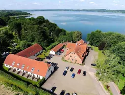 Seehotel Heidehof | Mecklenburg - Batı Pomerania - Mecklenburger Seenplatte - Gross Nemerow