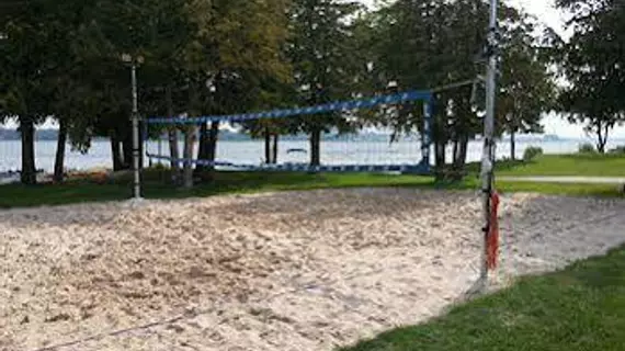 Beach Harbor Resort | Wisconsin - Door County - Sturgeon Bay