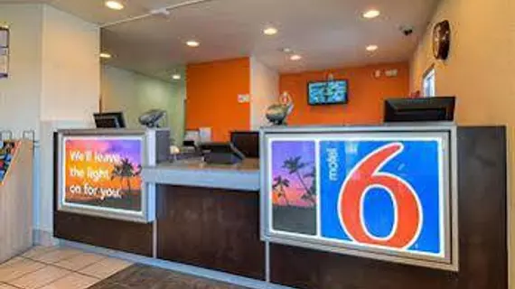 Motel 6 Stanton | Kaliforniya - Orange County - Stanton