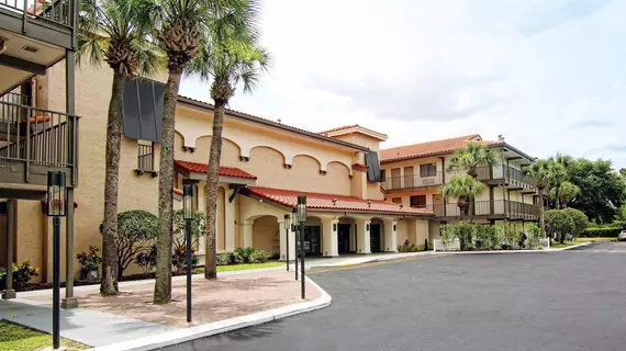 Quality Inn & Suites By the Parks | Florida - Orlando (ve civarı) - Disney's Maingate West