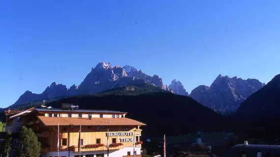 Berghotel | Trentino-Alto Adige - Güney Tirol (il) - Sesto