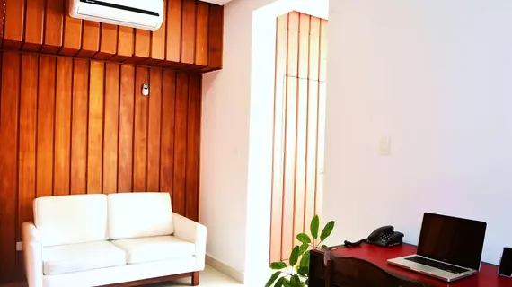 Spacious Copacabana Beachfront Penthouse | Rio de Janeiro (eyaleti) - Rio de Janeiro (ve civarı) - Alto da Boa Vista - Copacabana