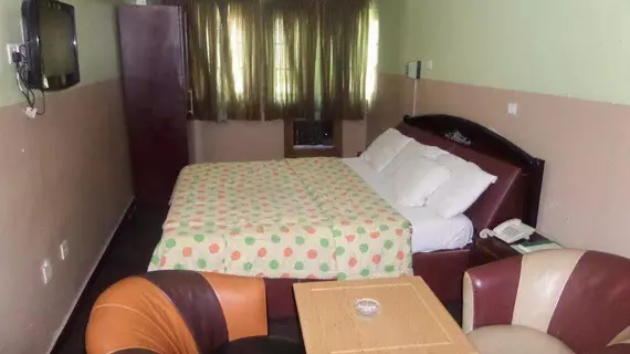 CCourtesy Suites | Lagos (ve civarı) - Lagos - Festac