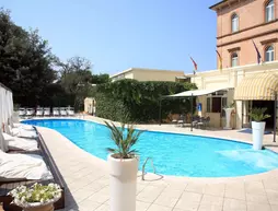 Villa Adriatica Ambienthotels | Emilia-Romagna - Rimini - Marina Centro