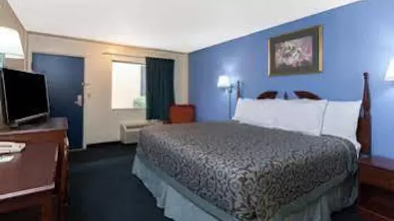 Days Inn - Oklahoma City Fairgrounds | Oklahoma - Oklahoma City (ve civarı) - Oklahoma