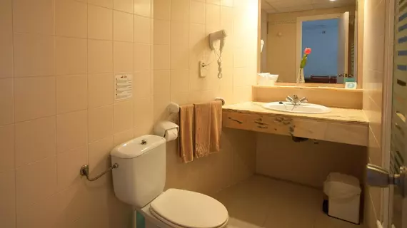 Aparthotel Elisa | Balearic Adaları - Mayorka Adası - Pla de Mallorca