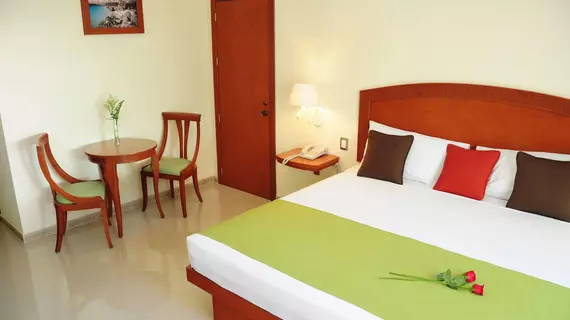 Hotel Posada Sian Kaan | Quintana Roo - Solidaridad - Playa del Carmen - Centro