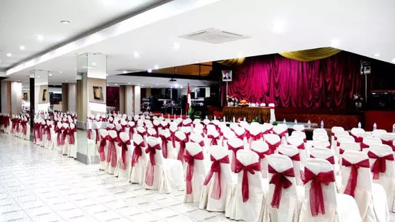 New Grand Park Hotel | Doğu Cava - Surabaya