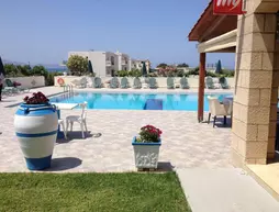 Mediterranean Studios Apartments | Girit Adası - Hanya (bölge) - Kissamos - Korfalonas