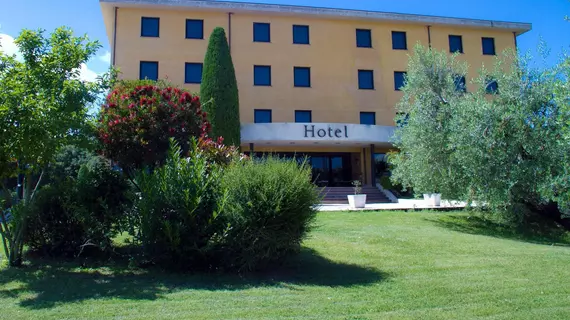 Aldero Hotel | Lazio - Viterbo (vilayet) - Civita Castellana