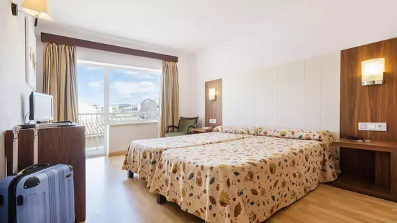 Hostal Neptuno | Balearic Adaları - Mayorka Adası - Calvia - Peguera