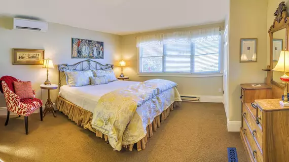 McCall House Bed and Breakfast | Oregon - Medford (ve civarı) - Ashland