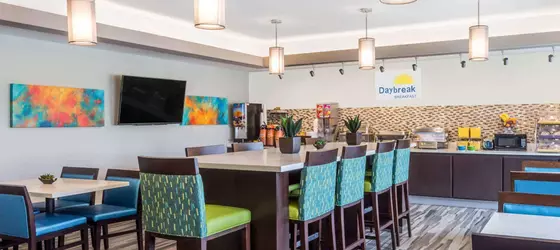 Days Inn and Suites Katy | Teksas - Houston (ve civarı) - Katy