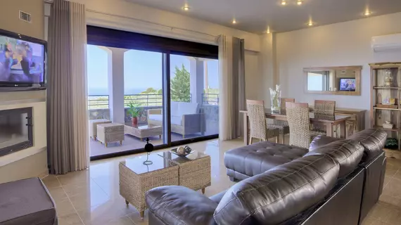 Marini Luxury Apartments and Suites | Attica - Aegina