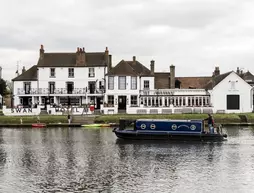 The Swan Hotel | Surrey (kontluk) - Staines