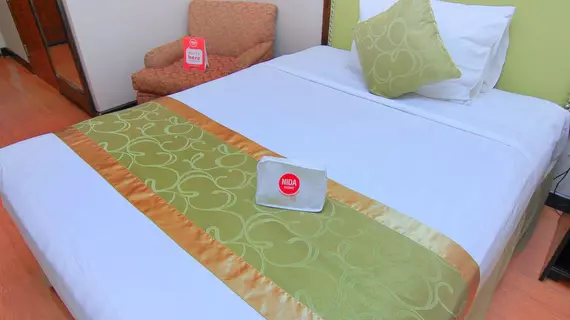 NIDA Rooms Mon Tang | Nueva Ecija - Angeles City (ve civarı) - Mabalacat Şehri - Pampanga Province - Balibago