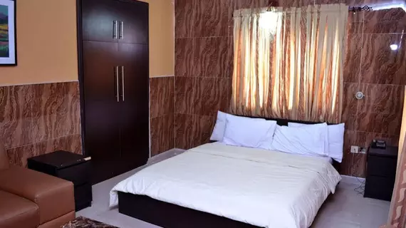 Inglesias s | Lagos (ve civarı) - Lagos - Surulere