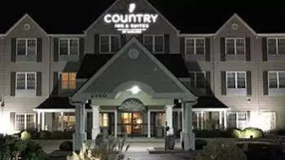 Country Inn & Suites Salina | Kansas - Salina (ve civarı) - Salina