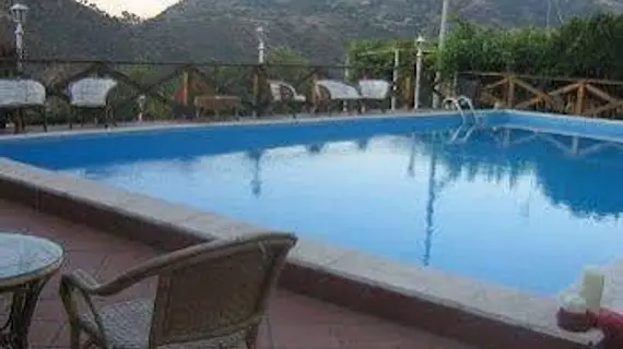 Villa Rica | Sicilya - Messina (vilayet) - Patti