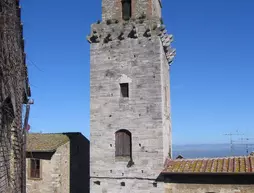 La Cisterna | Toskana - Siena (vilayet) - San Gimignano - San Gimignano Kent Merkezi