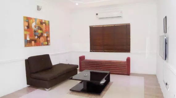 King Serve Guesthouse | Lagos (ve civarı) - Lekki - Lekki Kademe 1