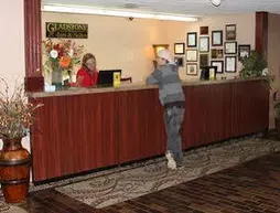 Gladstone Inn and Suites