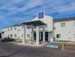 WY MOTEL 6 WHEATLAND | Wyoming - Wheatland (ve civarı) - Wheatland