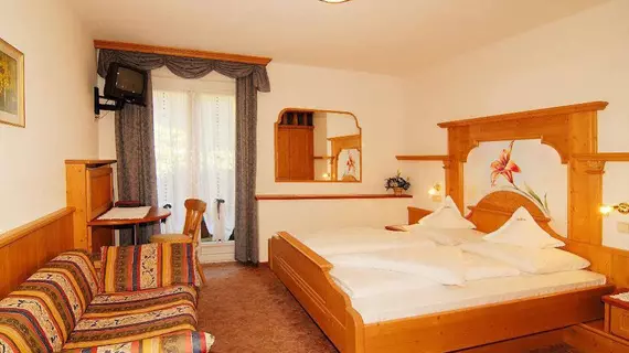 Hotel Burgaunerhof | Trentino-Alto Adige - Güney Tirol (il) - Martello