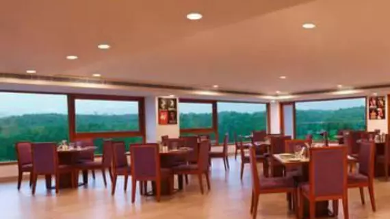 Lemon Tree Hotel, Dehradun | Uttarkand - Dehra Dun Bölgesi - Dehradun