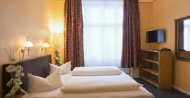 Hotel am Hermannplatz | Berlin (ve civarı) - Friedrichshain-Kreuzberg - Kreuzberg