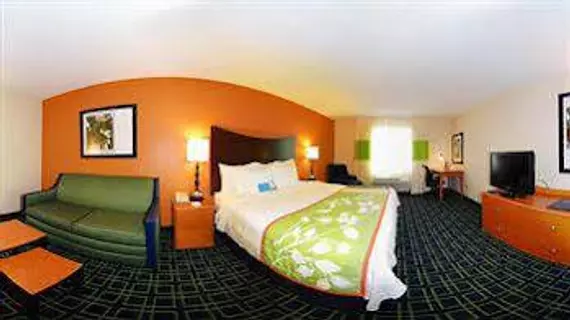 Fairfield Inn & Suites Jefferson City | Missouri - Columbia (ve civarı) - Jefferson City