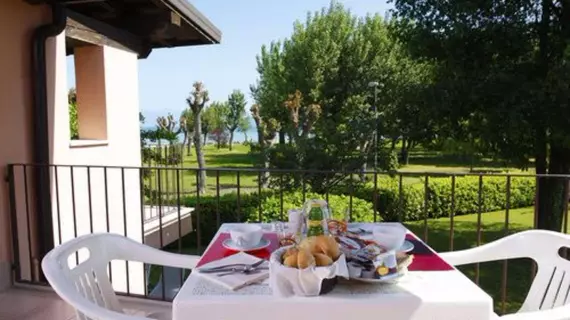 Villaggio Turistico Lugana Marina | Lombardy - Brescia (il) - Sirmione