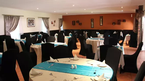 The Venue Country Hotel | Gauteng - City of Tshwane - Johannesburg (ve civarı) - Lanseria