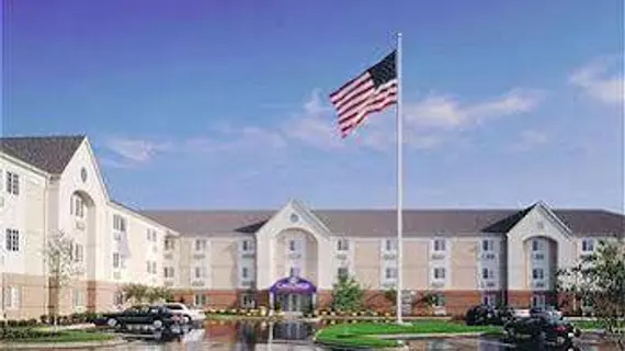 Candlewood Suites Detroit - Warren | Michigan - Detroit (ve civarı) - Warren