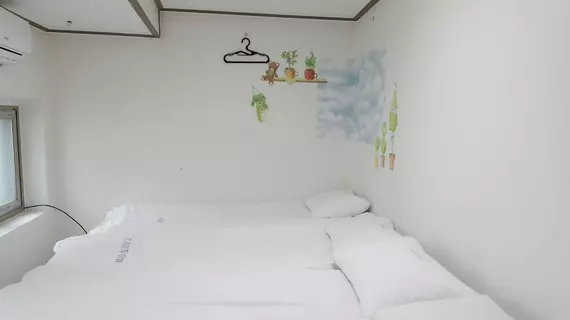 Myeongdong Guesthouse ZZ | Gyeonggi - Seul (ve civarı) - Seul - Myeongdong