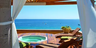 Villas de Cortez Penthouse