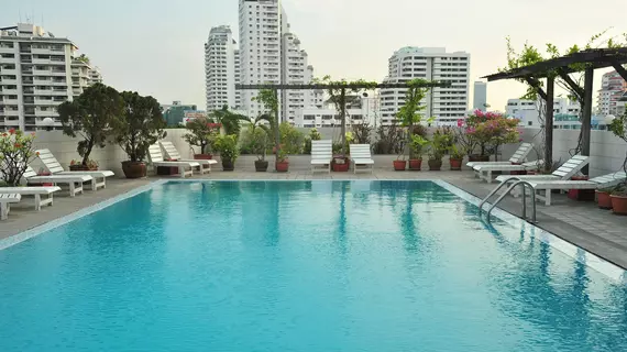 Ruamchitt Plaza Hotel | Bangkok - Bangkok Merkezi İş Bölgesi