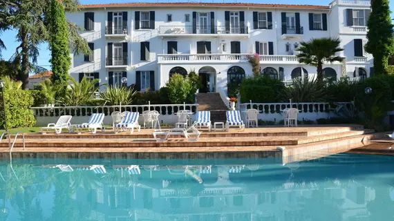 Hotel des Mimosas | Provence - Alpes - Cote d'Azur - Var - Cannes (ve civarı) - Antibes