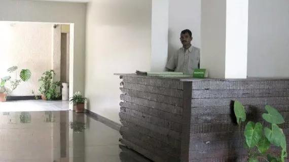 Hotel Gulmohr | Maharaştra - Pune Bölgesi - Pune