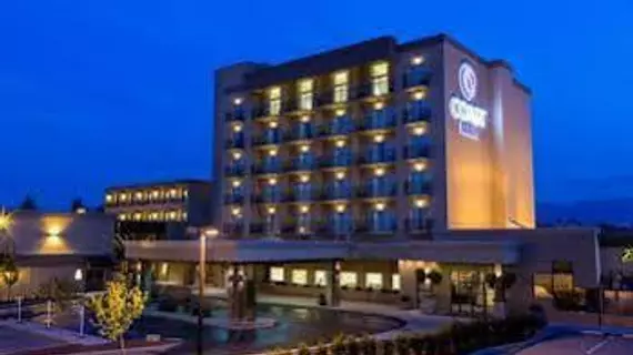 Coast Capri Hotel | Britanya Kolombiyası - Kelowna