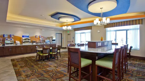 Holiday Inn Express Denver East | Kolorado - Denver (ve civarı) - Denver - Montbello