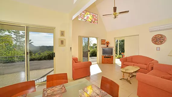 Cooroy Country Cottages | Queensland - Noosa - Black Mountain