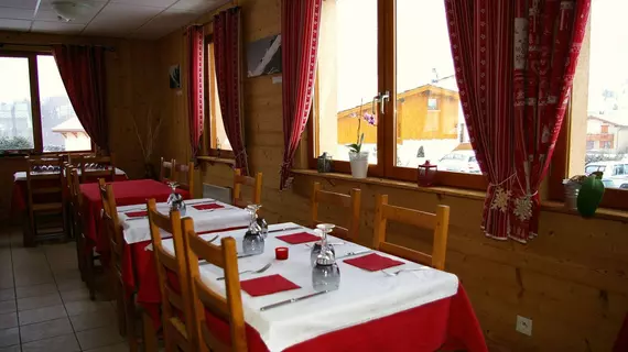 Hôtel Restaurant L'Outa | Auvergne-Rhone-Alpes - Savoie (bölge) - Termignon