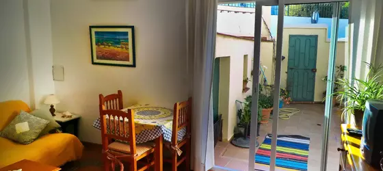 Villa Carabeo Playa | Andalucia - Malaga İli - La Axarquía - Nerja - Nerja Kent Merkezi