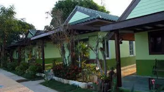 Sanghirun Resort | Prachuap Khiri Khan (ili) - Hua Hin (ve civarı) - Pranburi - Pak Nam Pran