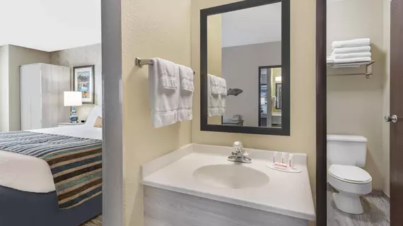 Baymont Inn and Suites Spokane Valley | Washington - Spokane (ve civarı) - Spokane Valley