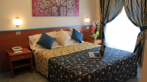 Hotel Paradise | Marche - Pesaro and Urbino (vilayet) - Fano