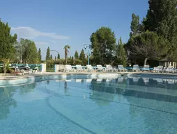 Residence Club de Camargue | Provence - Alpes - Cote d'Azur - Bouches-du-Rhone (bölge) - Arles (ve civarı) - Arles