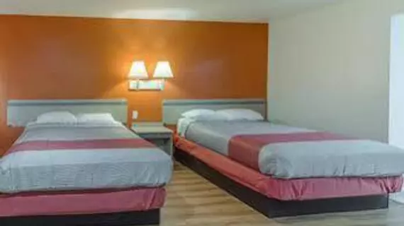 Motel 6 Dallas DeSoto Lancaster | Teksas - Dallas (ve civarı) - Lancaster